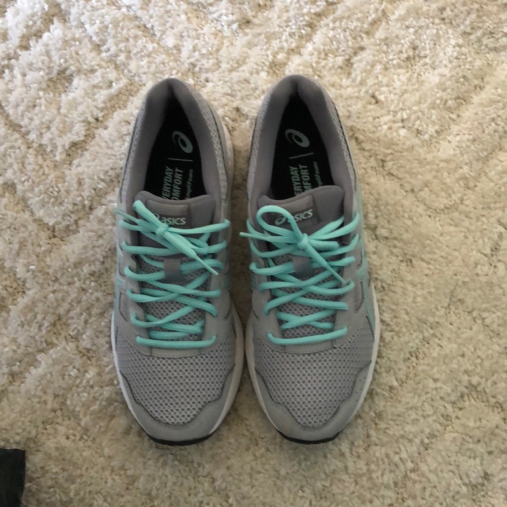 ASICS Sneakers